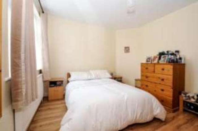  Image of 2 bedroom Maisonette for sale in Kingsley Gardens London E4 at Chingford London Highams Park, E4 8JS
