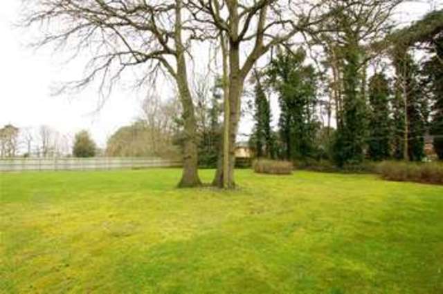  Image of 2 bedroom Apartment for sale in Kingswood Close Camberley GU15 at Camberley Surrey Camberley, GU15 4BH