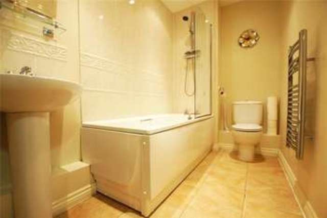  Image of 2 bedroom Apartment for sale in Kingswood Close Camberley GU15 at Camberley Surrey Camberley, GU15 4BH