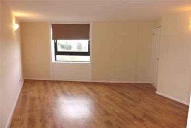  Image of 2 bedroom Flat to rent in The Furlongs Hamilton ML3 at Hamilton, ML3 0DX