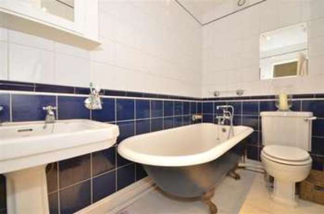  Image of 2 bedroom Ground Flat for sale in Knoll Road Dorking RH4 at Dorking Surrey Dorking, RH4 3EW