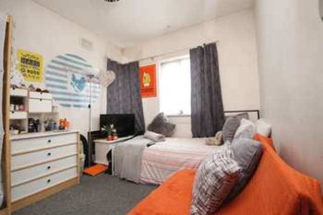  Image of 2 bedroom Flat for sale in Lady Margaret Road Southall UB1 at Lady Margaret Road  Southall, UB1 2PU