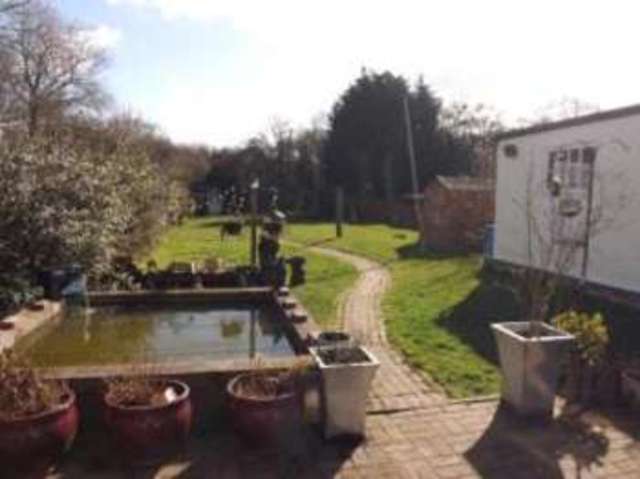  Image of 3 bedroom Bungalow for sale in Pound Lane Laindon Basildon SS15 at Laindon Basildon Laindon, SS15 5SP