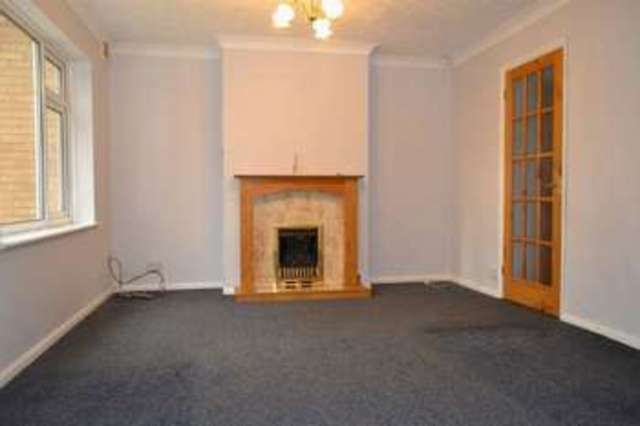  Image of 3 bedroom Detached house to rent in Lakeside Drive Northampton NN3 at Lakeside Drive Ecton Brook Northampton, NN3 5EL