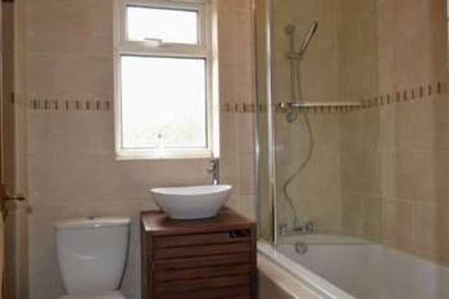  Image of 3 bedroom Detached house to rent in Lakeside Drive Northampton NN3 at Lakeside Drive Ecton Brook Northampton, NN3 5EL