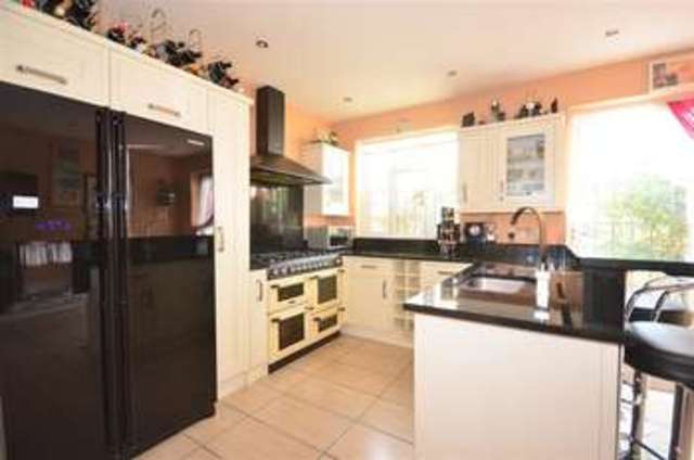  Image of 5 bedroom Terraced house for sale in Langham Drive Chadwell Heath Romford RM6 at Chadwell Heath Essex Chadwell Heath, RM6 4TD