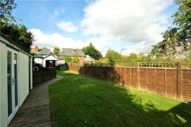  Image of 3 bedroom Semi-Detached house to rent in Langley Common Road Barkham Wokingham RG40 at Barkham Wokingham Finchampstead, RG40 4TU