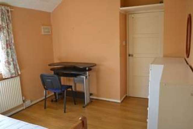  Image of 1 bedroom House Share to rent in Thorleye Road Cambridge CB5 at Thorleye Road  Cambridge, CB5 8NF