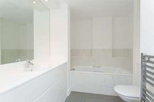  Image of 3 bedroom Penthouse for sale in Albert Basin Way London E16 at Albert Basin Way  London, E16 2QP