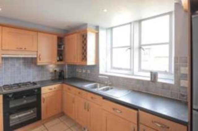  Image of 2 bedroom Flat for sale in Lavender Close Leatherhead KT22 at Lavender Close Leatherhead Leatherhead, KT22 8LE