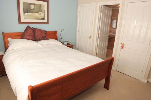  Image of 4 bedroom Detached house for sale in Lawnswood Close Dibden Purlieu Southampton SO45 at Lawnswood Close  Dibden Purlieu, Southampton, SO45 4AX