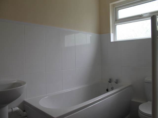  Image of 1 bedroom Flat to rent in Church Avenue Stourport-on-Severn DY13 at Church Avenue Stourport Stourport-on-Severn, DY13 9DX