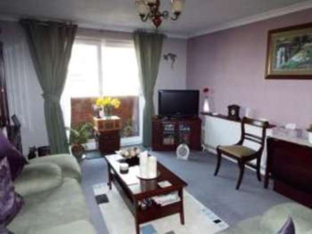  Image of 2 bedroom Flat for sale in Le Strange Terrace Hunstanton PE36 at Le Strange Terrace Hunstanton Hunstanton, PE36 5AJ