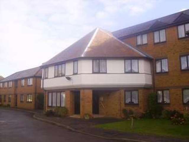  Image of 2 bedroom Retirement Property for sale in Leaside Court The Larches Hillingdon Uxbridge UB10 at The Larches  Hillingdon, UB10 0DD