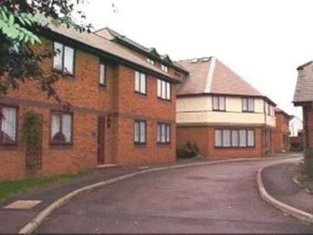  Image of 2 bedroom Retirement Property for sale in Leaside Court The Larches Hillingdon Uxbridge UB10 at The Larches  Hillingdon, UB10 0DD