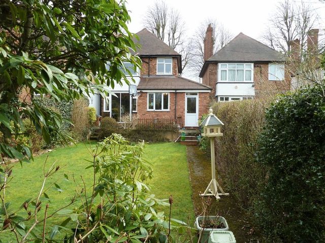  Image of 3 bedroom Detached house for sale in Leasowes Road Moseley Birmingham B14 at Leasowes Road Kings Heath Birmingham, B14 7AU