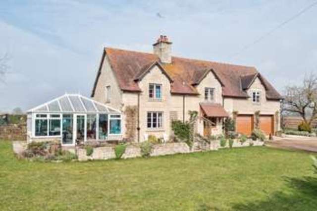  Image of 5 bedroom Detached house for sale in Claydon Claydon Lechlade GL7 at Claydon Lechlade Gloucestershire, GL7 3DS