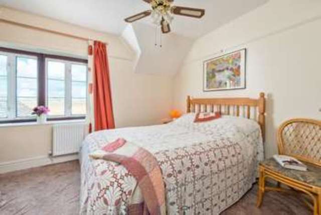  Image of 5 bedroom Detached house for sale in Claydon Claydon Lechlade GL7 at Claydon Lechlade Gloucestershire, GL7 3DS