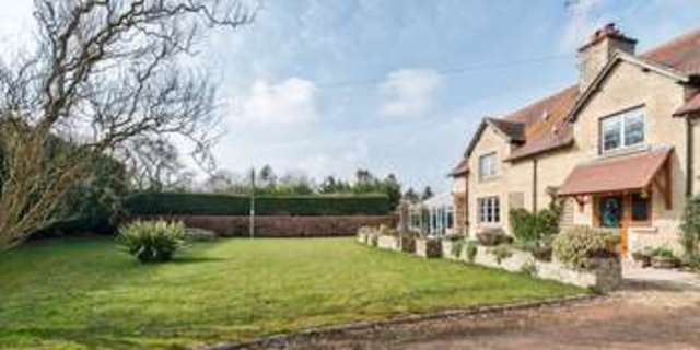  Image of 5 bedroom Detached house for sale in Claydon Claydon Lechlade GL7 at Claydon Lechlade Gloucestershire, GL7 3DS