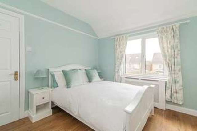  Image of 3 bedroom End of Terrace for sale in Leckford Road London SW18 at Wandsworth London Earlsfield, SW18 3PT