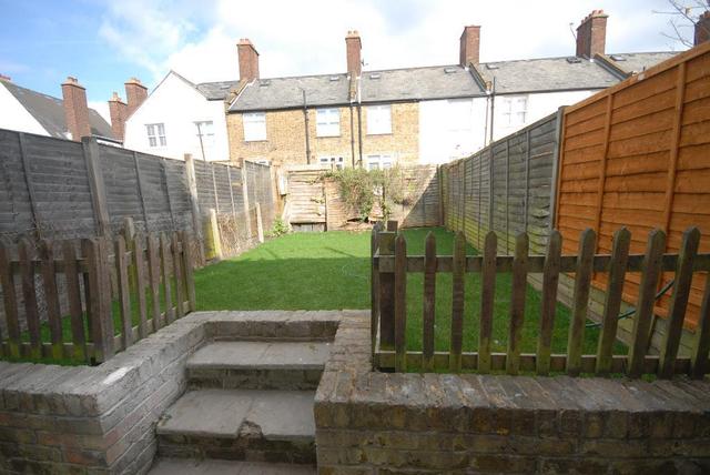  Image of 3 bedroom Terraced house to rent in Lessingham Avenue London SW17 at Tooting  London, SW17 8NQ