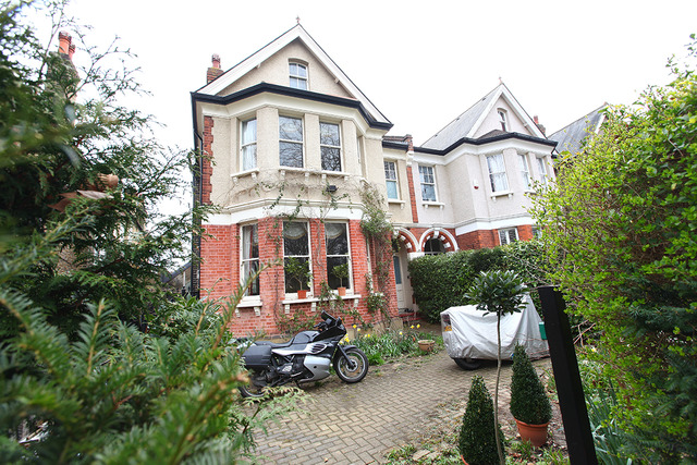  Image of 6 bedroom Semi-Detached house for sale in Lewisham Park London SE13 at Lewisham Park  Hither Green, SE13 6QZ