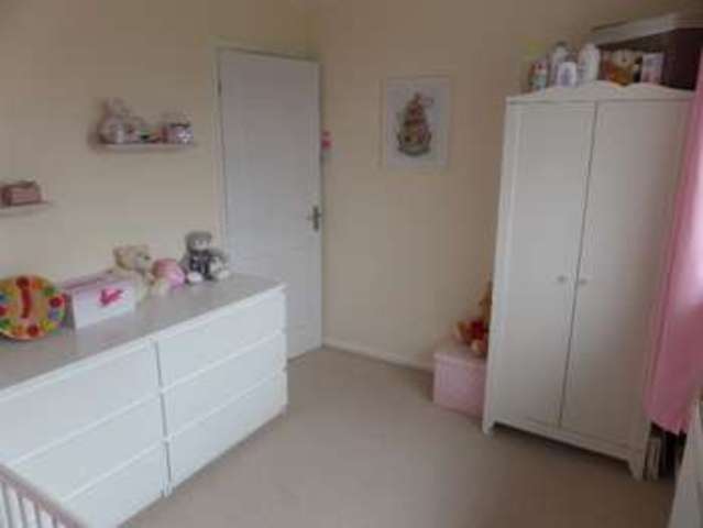  Image of 2 bedroom Maisonette for sale in Little Linford Lane Newport Pagnell MK16 at Newport Pagnell, MK16 8DL