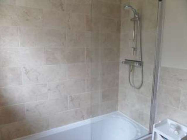  Image of 2 bedroom Maisonette for sale in Little Linford Lane Newport Pagnell MK16 at Newport Pagnell, MK16 8DL