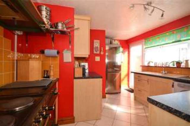  Image of 4 bedroom Terraced house for sale in Little Lullaway Laindon Basildon SS15 at Basildon Essex Basildon, SS15 5JJ