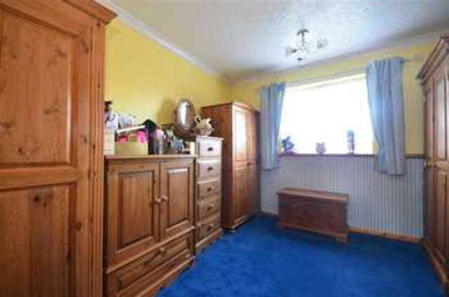  Image of 4 bedroom Terraced house for sale in Little Lullaway Laindon Basildon SS15 at Basildon Essex Basildon, SS15 5JJ