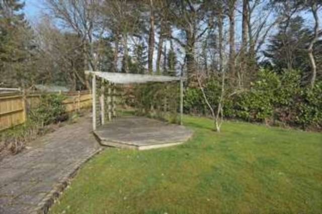 Image of 4 bedroom Detached house for sale in Littlewood Lane Buxted Uckfield TN22 at Littlewood Lane Buxted Uckfield, TN22 4LW