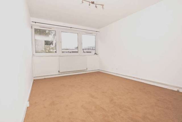  Image of 2 bedroom Apartment to rent in Livermere Road London E8 at Livermere Road Hackney London, E8 4LQ