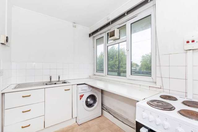  Image of 2 bedroom Apartment to rent in Livermere Road London E8 at Livermere Road Hackney London, E8 4LQ
