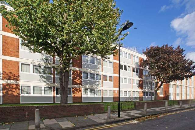  Image of 2 bedroom Apartment to rent in Livermere Road London E8 at Livermere Road Hackney London, E8 4LQ