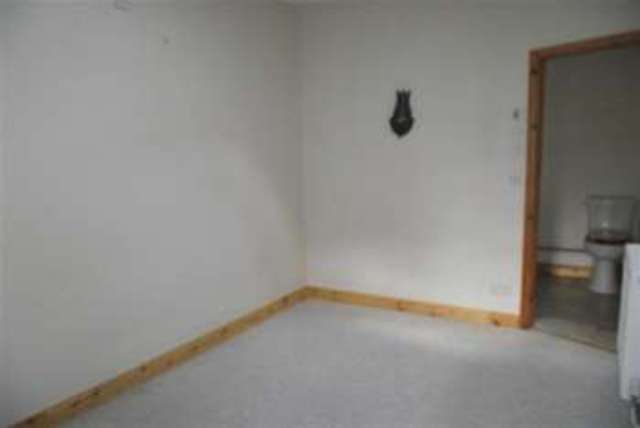 Image of 4 bedroom Property to rent in Liverpool Road Great Sankey Warrington WA5 at Warrington, WA5 1RG