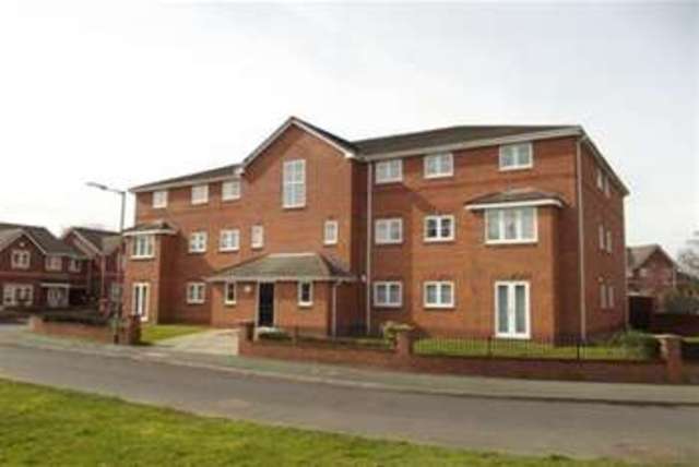  Image of 2 bedroom Flat to rent in Livingston Avenue Wythenshawe Manchester M22 at Manchester, M22 1BY