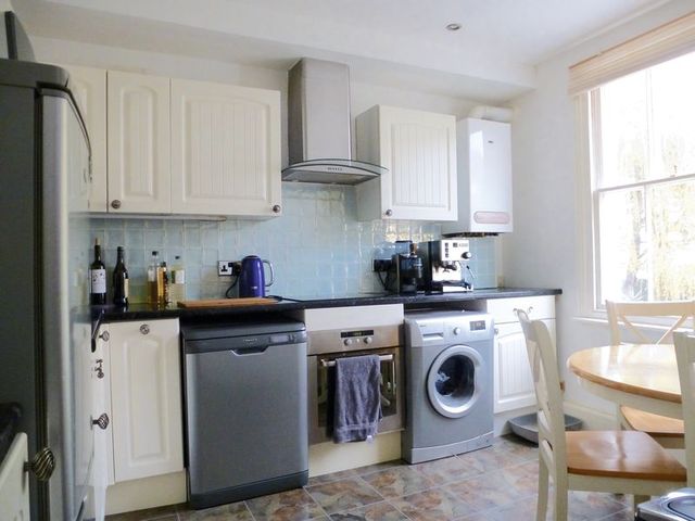  Image of 2 bedroom Flat to rent in Livingstone Road Hove BN3 at Livingstone Road  Hove, BN3 3WP