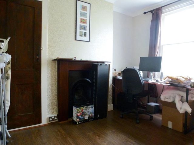  Image of 2 bedroom Flat to rent in Livingstone Road Hove BN3 at Livingstone Road  Hove, BN3 3WP