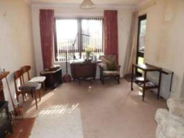  Image of 2 bedroom Retirement Property for sale in Old Common Gardens Locks Heath Southampton SO31 at Locks Heath Southampton Locks Heath, SO31 6AX