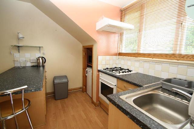  Image of 1 bedroom Property to rent in Lodge Drive London N13 at Lodge Drive London London, N13 5LB