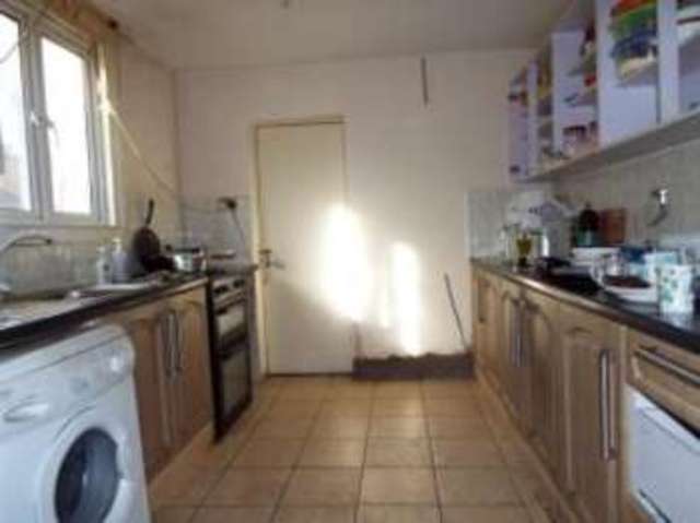  Image of 3 bedroom End of Terrace for sale in Hockley Avenue London E6 at London  East Ham, E6 3AN
