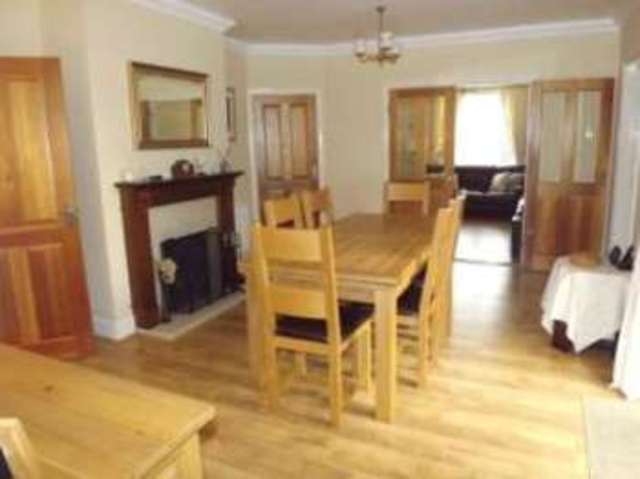  Image of 4 bedroom Bungalow for sale in London Road Newington Sittingbourne ME9 at Newington Sittingbourne Hartlip, ME9 7NR