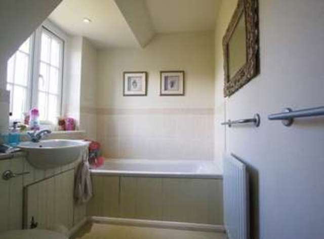  Image of 4 bedroom Detached house for sale in Bicester Road Long Crendon Aylesbury HP18 at 81 Bicester Road Long Crendon Long Crendon, HP18 9EE