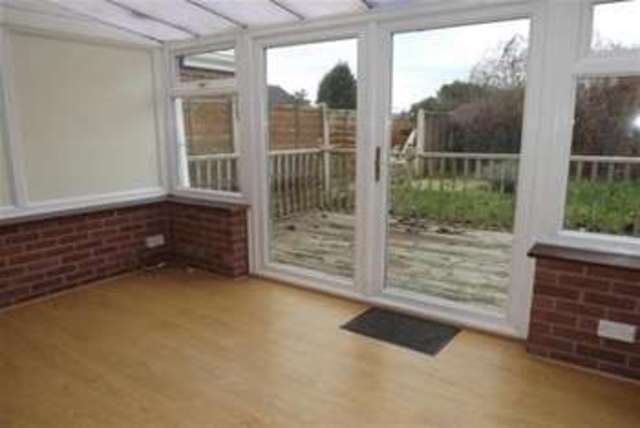  Image of 3 bedroom Semi-Detached house to rent in Long Street Burton-on-Trent DE15 at Burton-on-Trent, DE15 9LZ