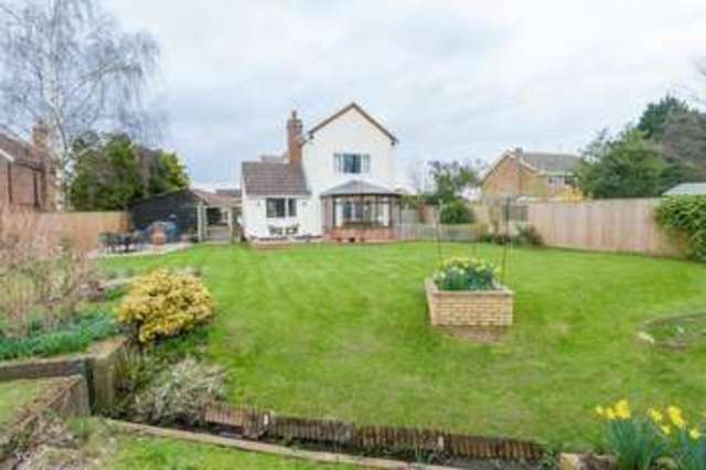  Image of 4 bedroom Detached house for sale in Thame Road Longwick Princes Risborough HP27 at Thame Road Longwick Princes Risborough, HP27 9SW