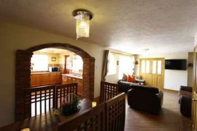  Image of 4 bedroom Semi-Detached house for sale in Lorne Close Hull HU2 at Lorne Close  Hull, HU2 0AJ