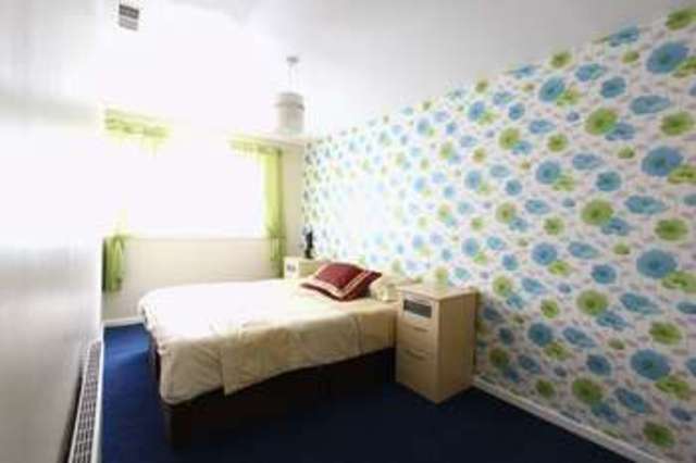  Image of 4 bedroom Semi-Detached house for sale in Lorne Close Hull HU2 at Lorne Close  Hull, HU2 0AJ