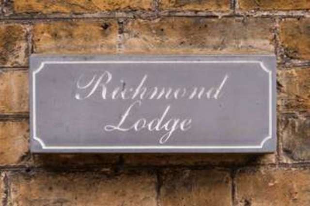  Image of 4 bedroom Property to rent in Lower Grove Road Richmond TW10 at Lower Grove Road  Richmond, TW10 6HP