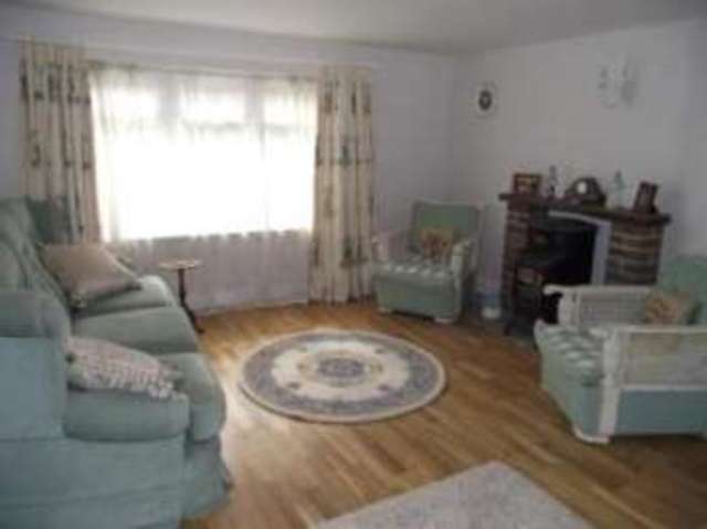  Image of 4 bedroom Detached house for sale in Lower Platts Ticehurst Wadhurst TN5 at Ticehurst Wadhurst Ticehurst, TN5 7BU