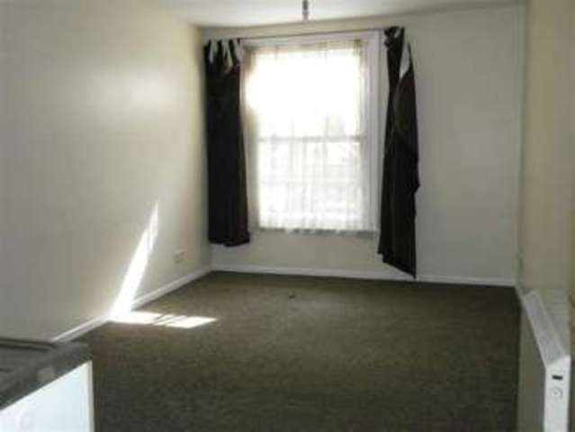  Image of Studio flat for sale in Lugley Street Newport PO30 at Newport Isle of Wight Newport, PO30 5JL